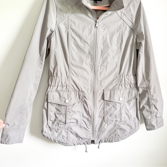 Express Gray Zip Up Anorak Windbreaker Rain Jacket sz Small - Picture 2 of 6